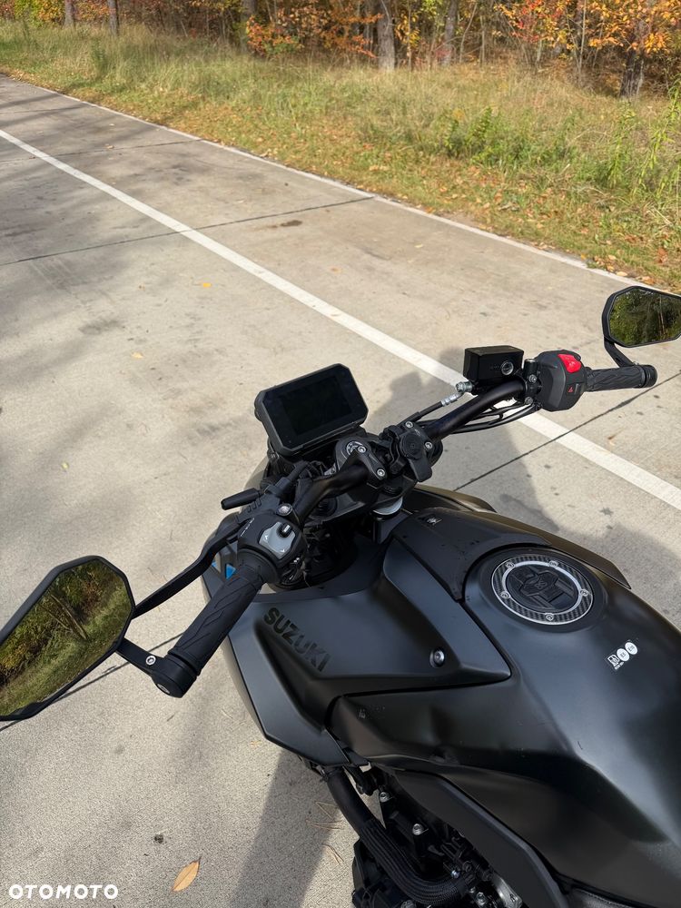 Suzuki GSX - 7