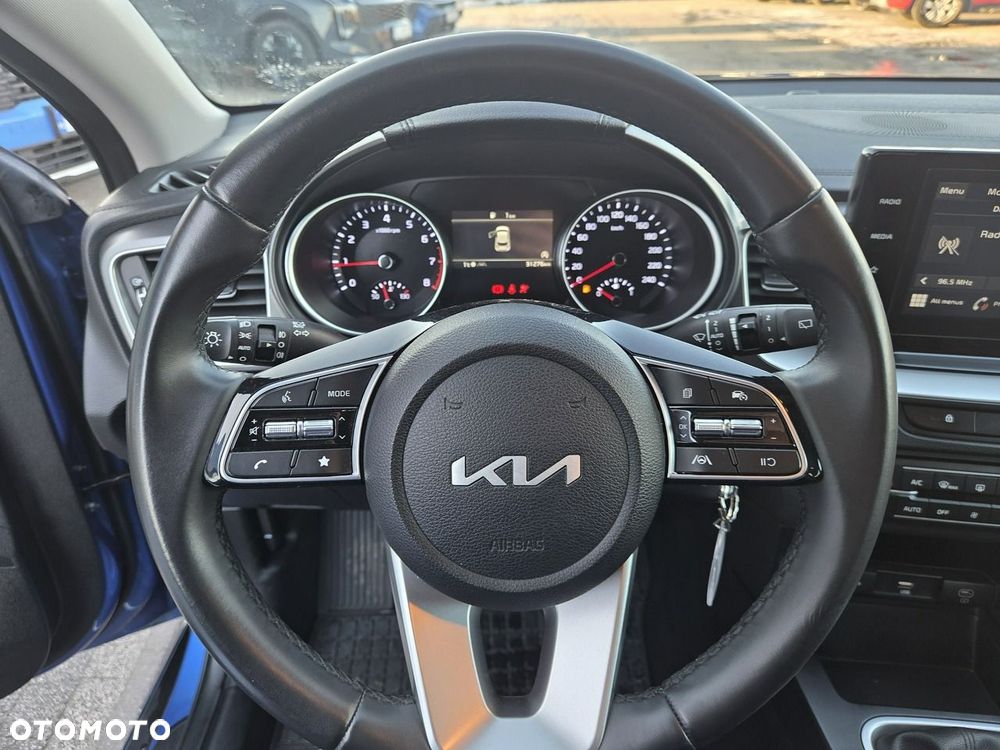 Kia XCeed 1.5 T-GDI M - 14