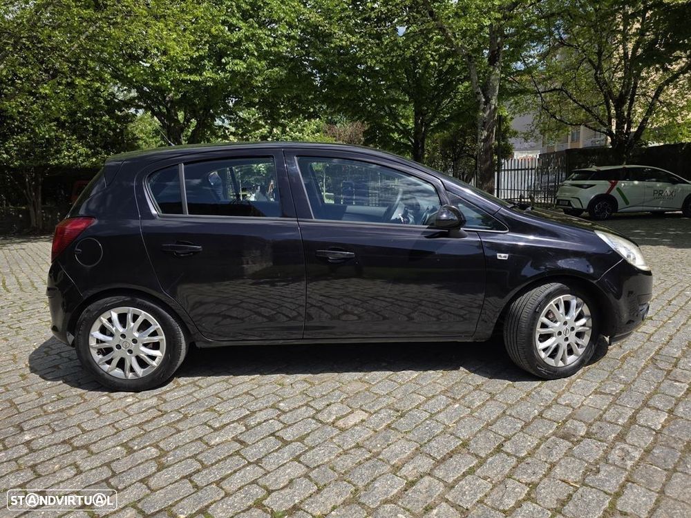 Opel Corsa 1.3 CDTI Enjoy EcoFLEX - 4