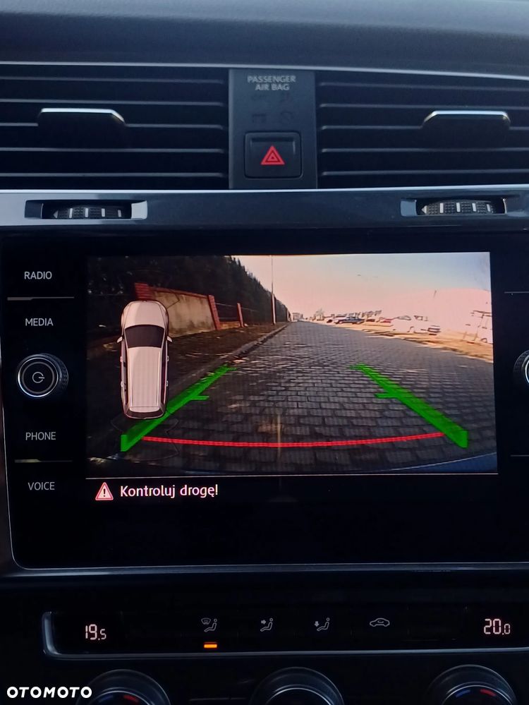 Volkswagen Golf - 21