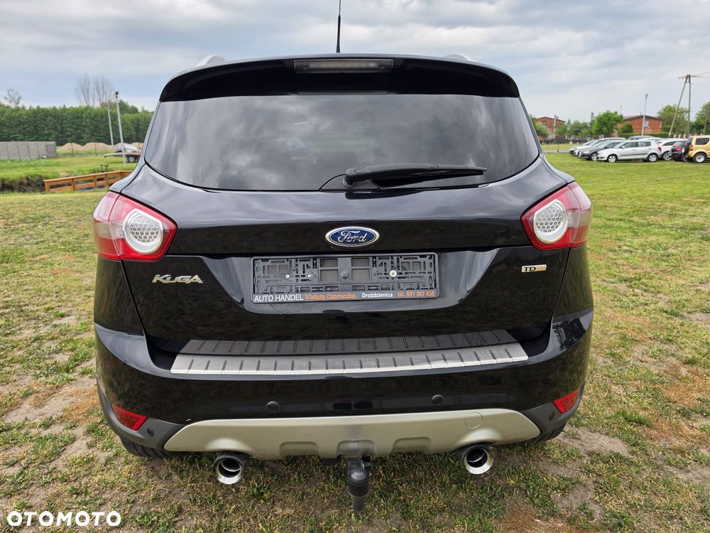 Ford Kuga 2.0 TDCi 2x4 Titanium - 11