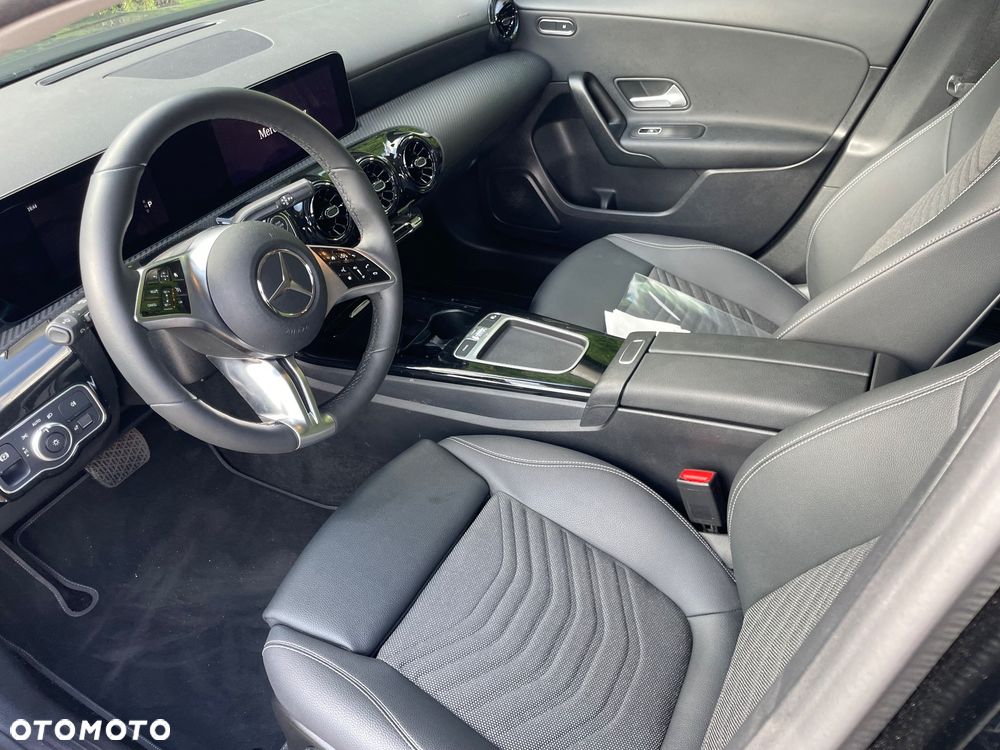 Mercedes-Benz Klasa A 180 d 8G-DCT Style - 14