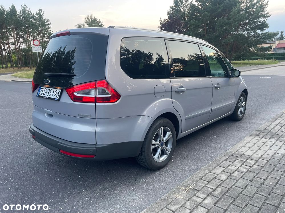 Ford Galaxy - 4