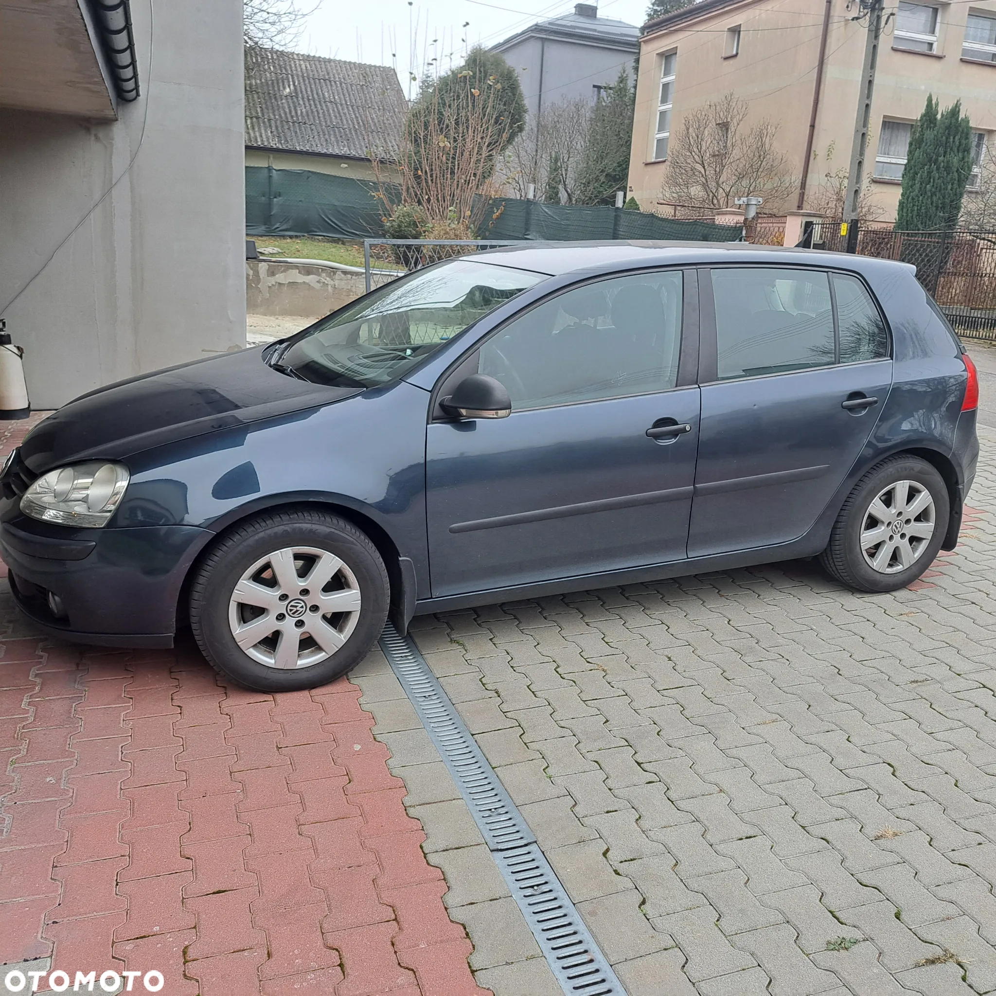 Volkswagen Golf V 1.6 Comfortline - 2