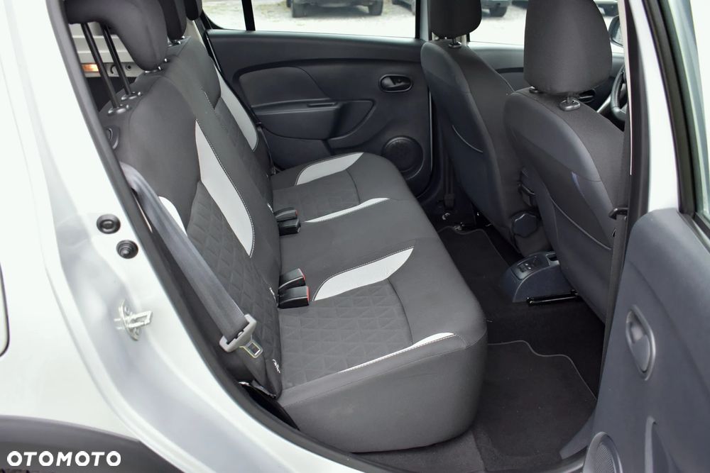 Dacia Sandero Stepway dCi 90 (S&S) Essential - 37