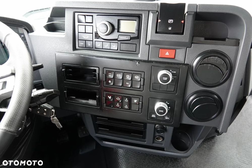 Renault C 460 / 8x4 / WYWROTKA / HYDROBURTA / BORDMATIC / EURO 6 / OPONY 100% / SPROWADZONY / PO KONTRAKCIE SERWISOWYM - 31