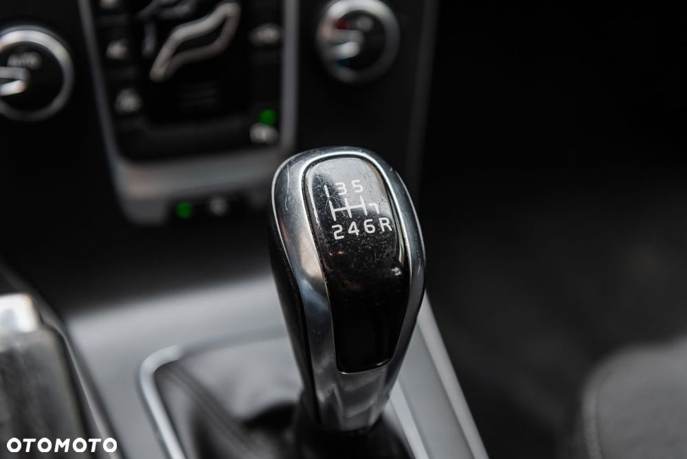 Volvo V40 D2 Drive-E Base - 25