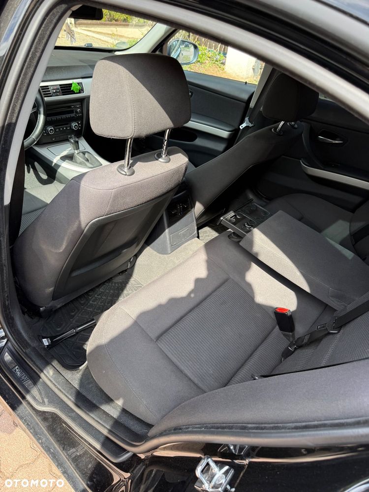 BMW Seria 3 318i Edition Exclusive - 9