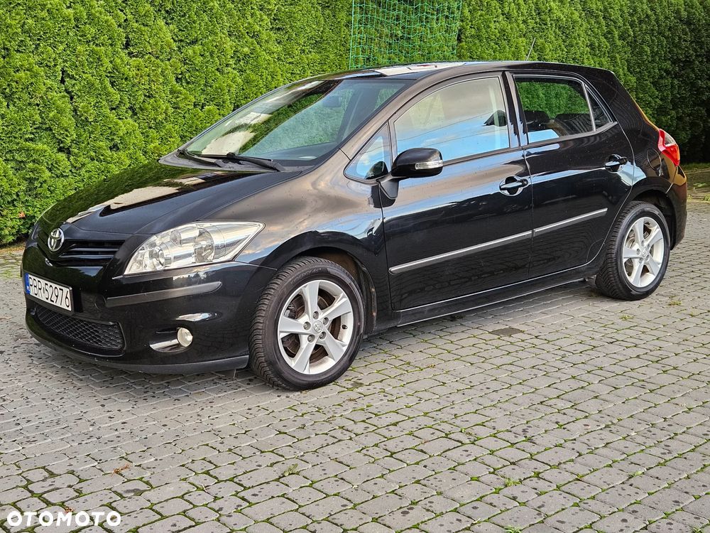 Toyota Auris 2.0 D-4D - 9