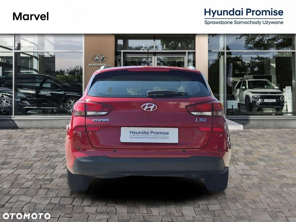 Hyundai i30 1.6 D Classic + - 5