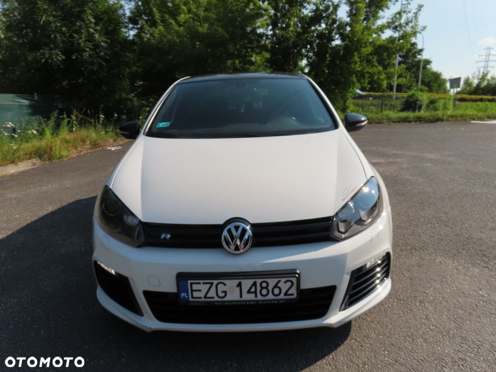 Volkswagen Golf - 1