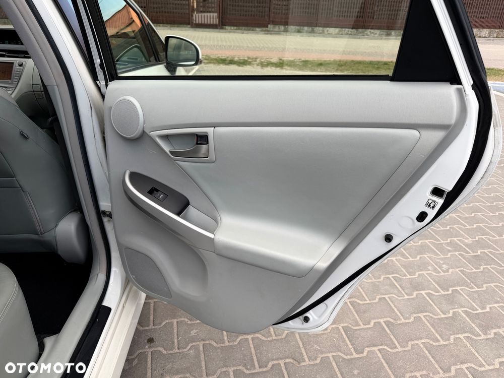 Toyota Prius 1.8 HSD Premium - 22