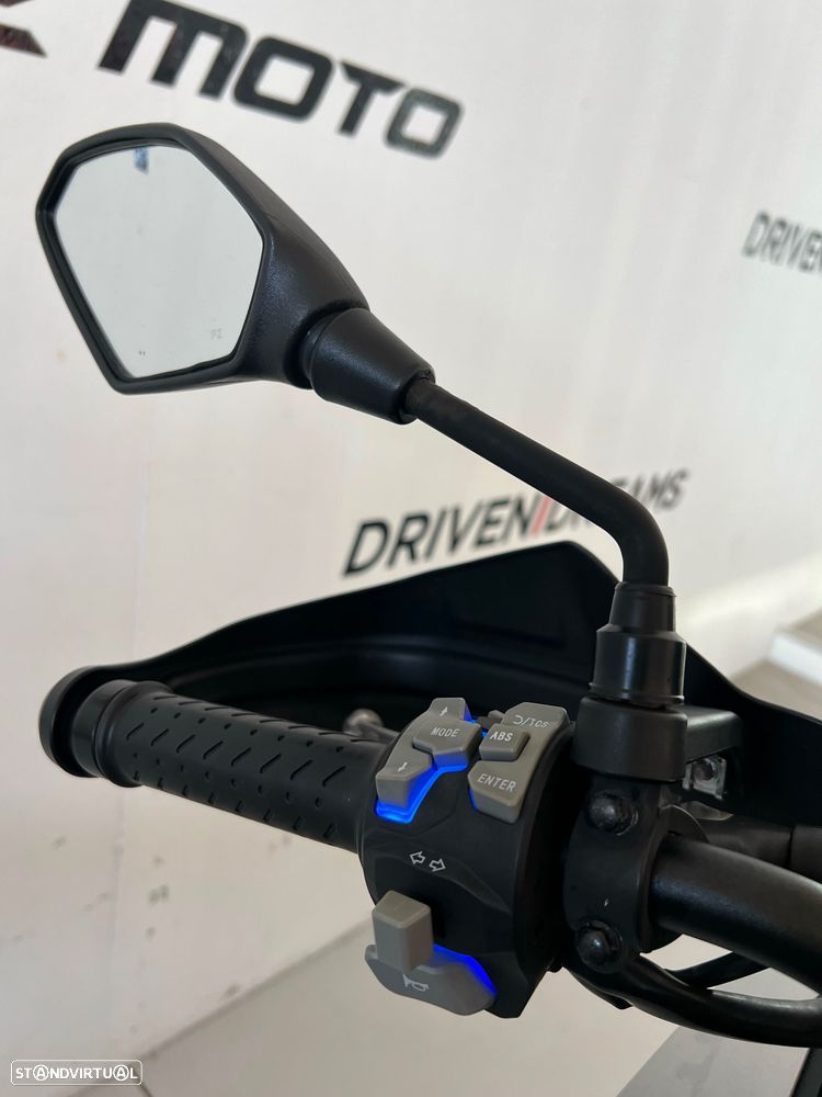 Voge 525DSX - 10