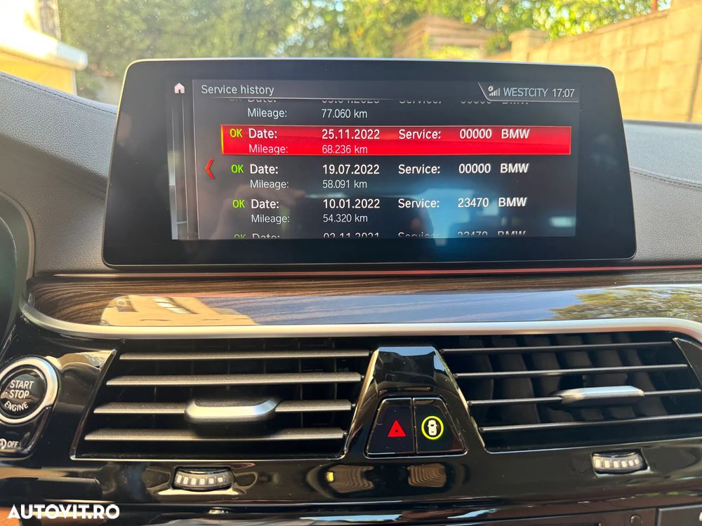 BMW Seria 5 520d xDrive AT - 25