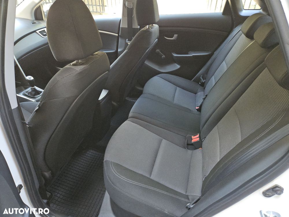Hyundai i30 1.4 CRDi Trend - 22