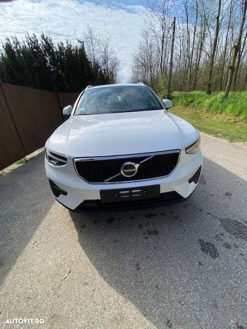 Volvo XC 40 B3 AT FWD MHEV Core - 1