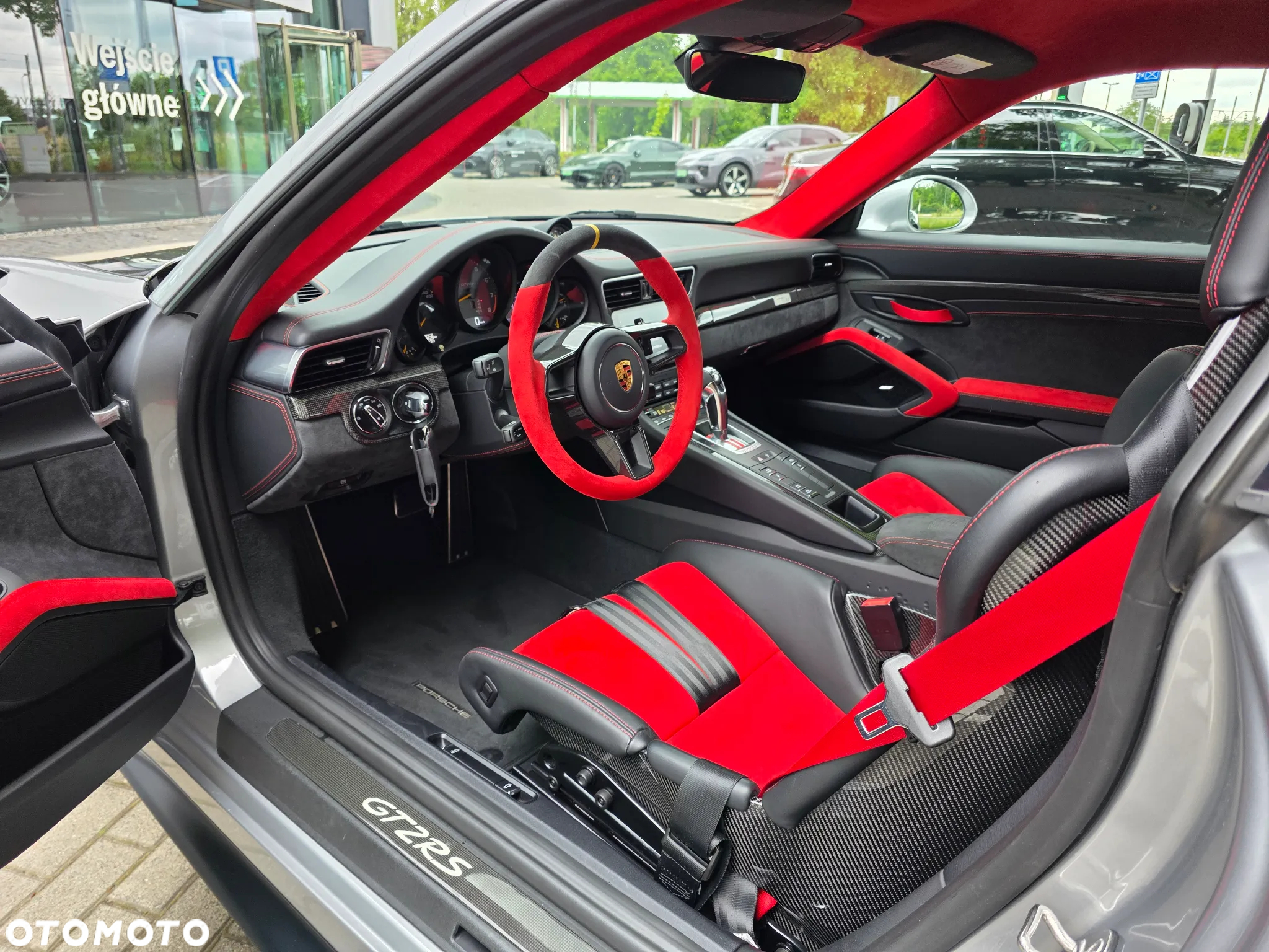 Porsche 911 GT2 RS - 15