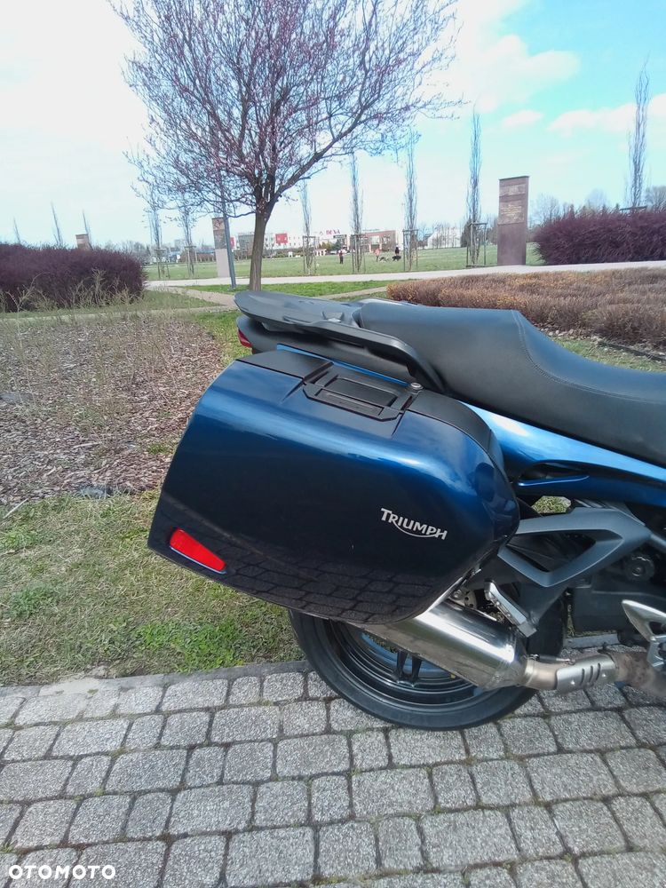 Triumph Sprint - 4