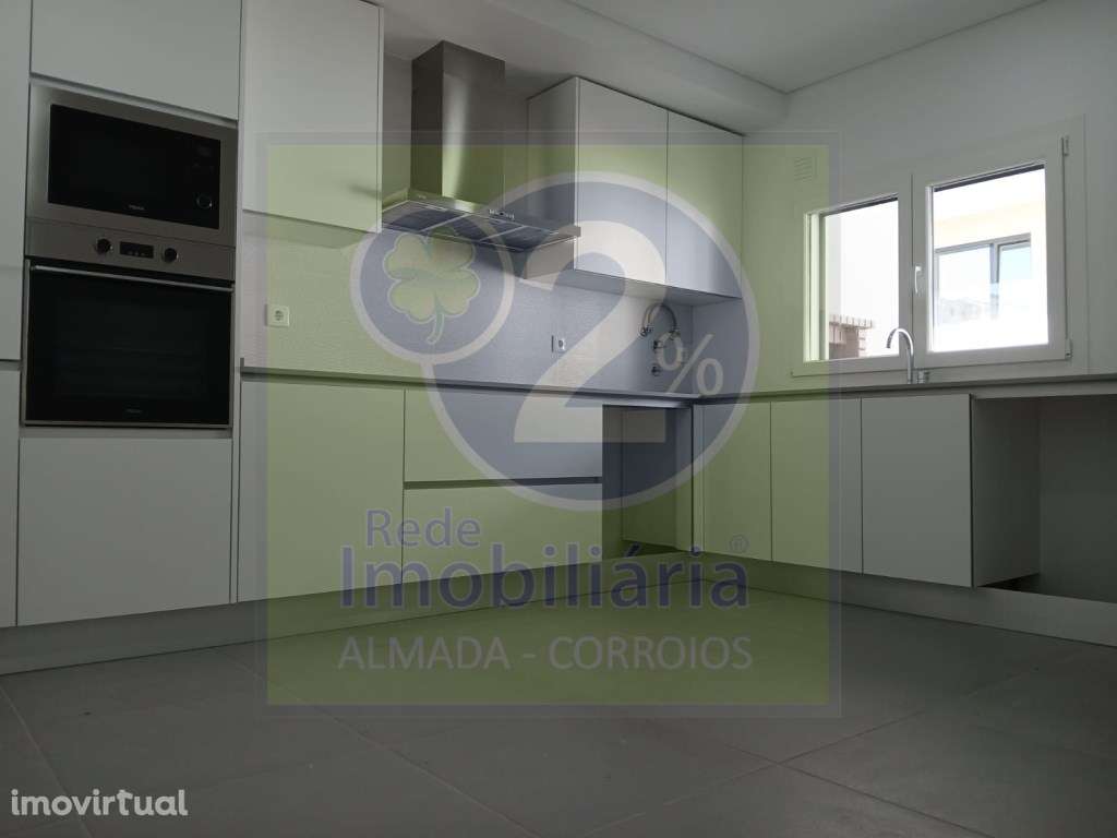 Moradia T3+1, próximo de espaços verdes - Grande imagem: 4/13