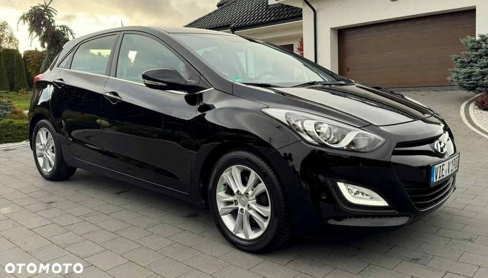Hyundai i30 1.4 Premium - 1