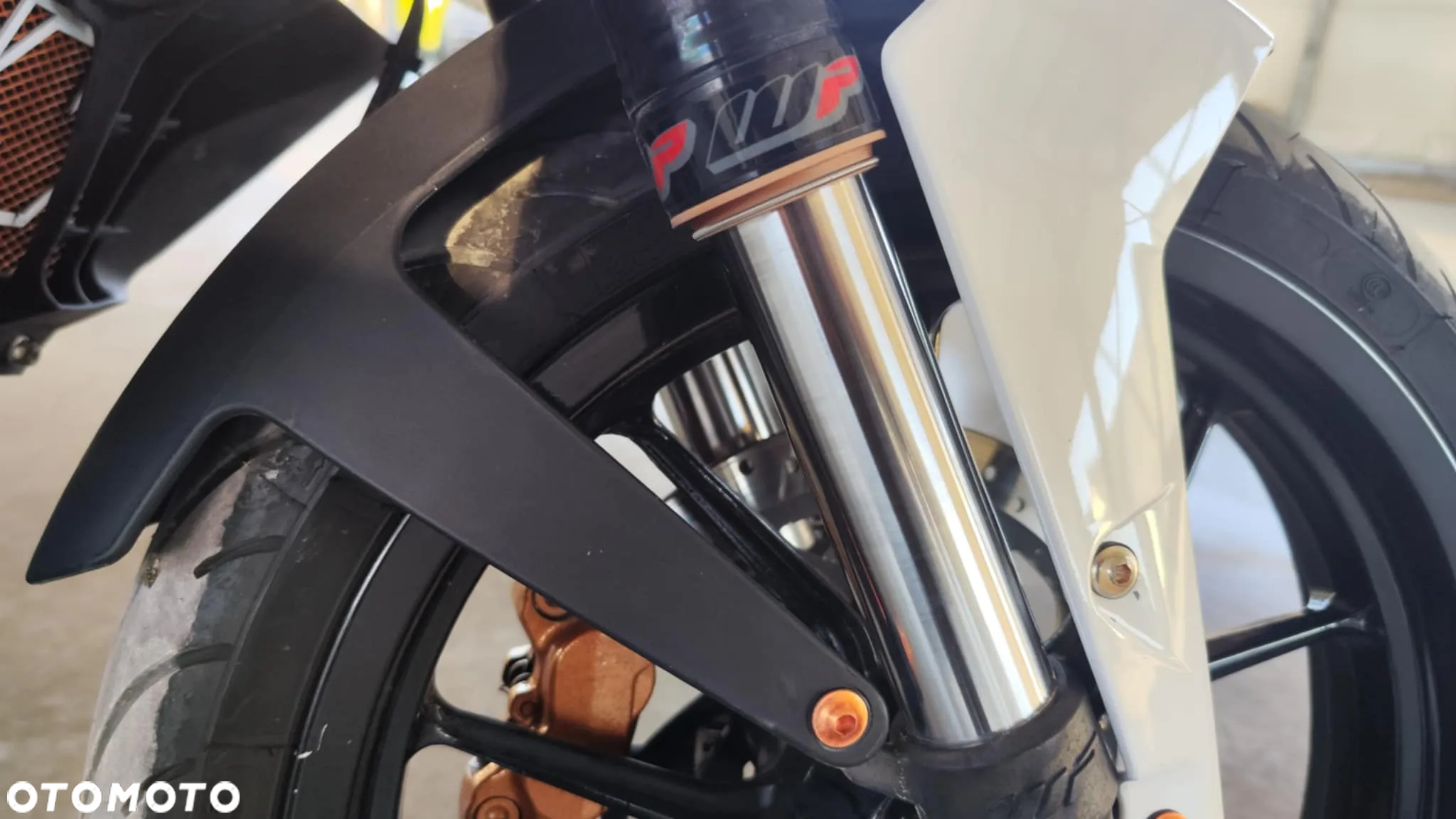 KTM Duke - 19