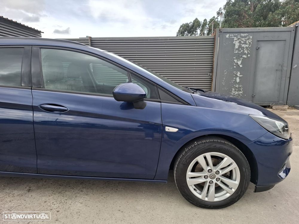 Opel Astra Sports Tourer 1.2 T Design & Tech S/S - 8