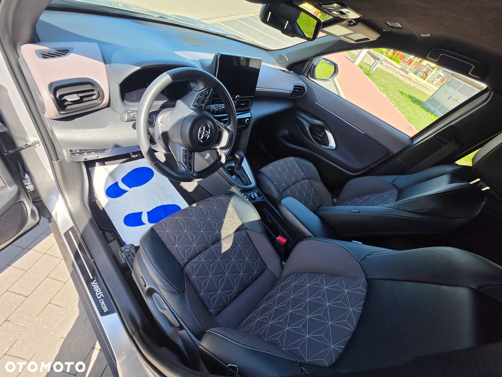 Toyota Yaris Cross 130 1.5 VVT-i AWD-i Premiere Edition - 11