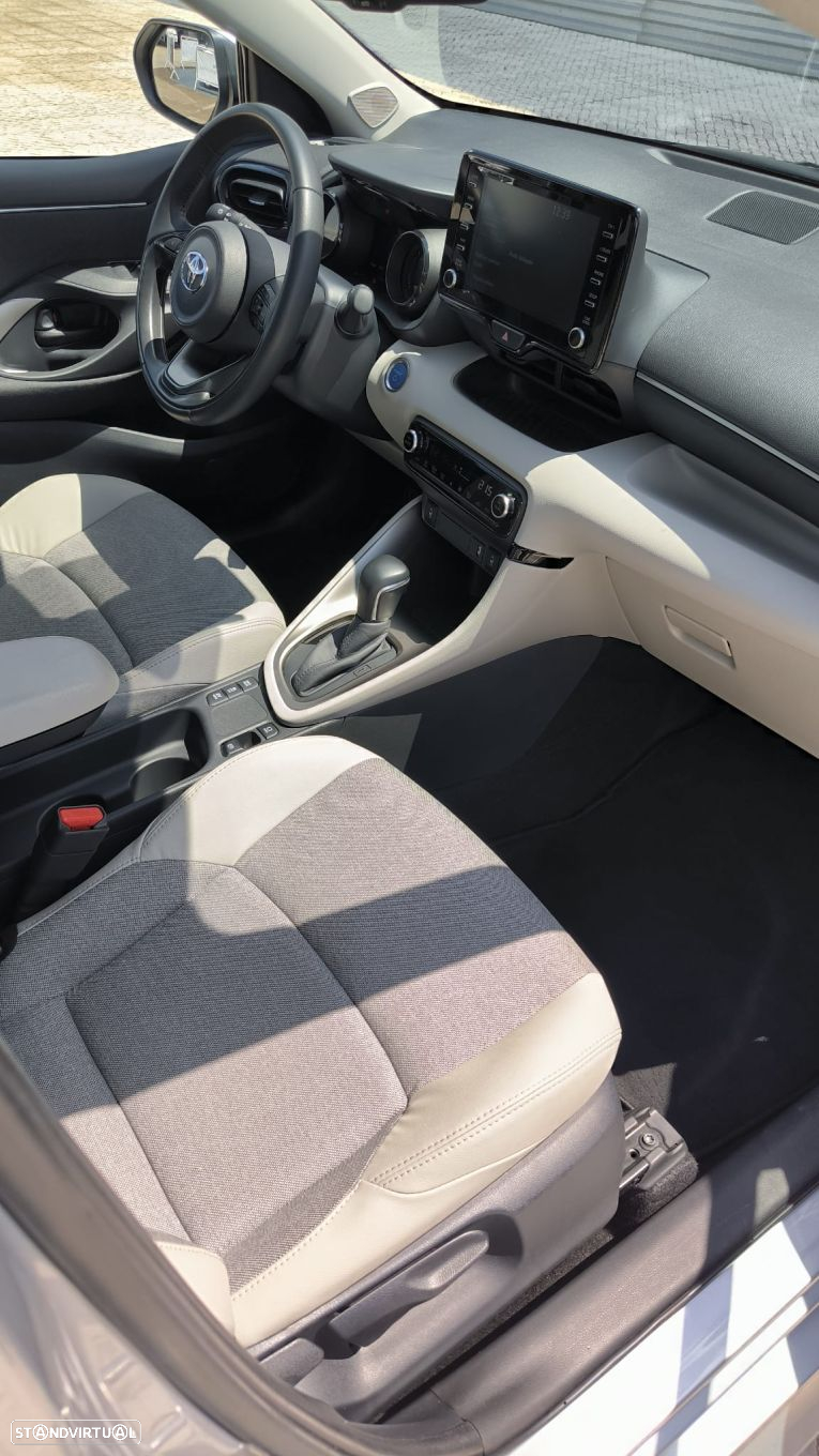 Toyota Yaris - 11