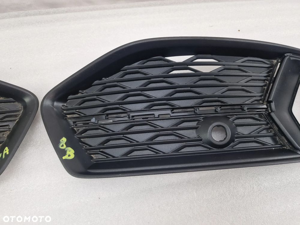 AUDI A6 C8 4K0 18- LEWA / PRAWA KRATKA BOCZNA ZDERZAKA PRZEDNIEGO PRZÓD NA PDC , NR 4K0807681D / 4K0807647D / 4K0807682D / 4K0807648D , NR AUKCJI E/8 - 4
