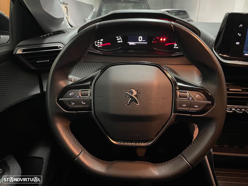 Peugeot 208 1.2 PureTech SE Style - 24