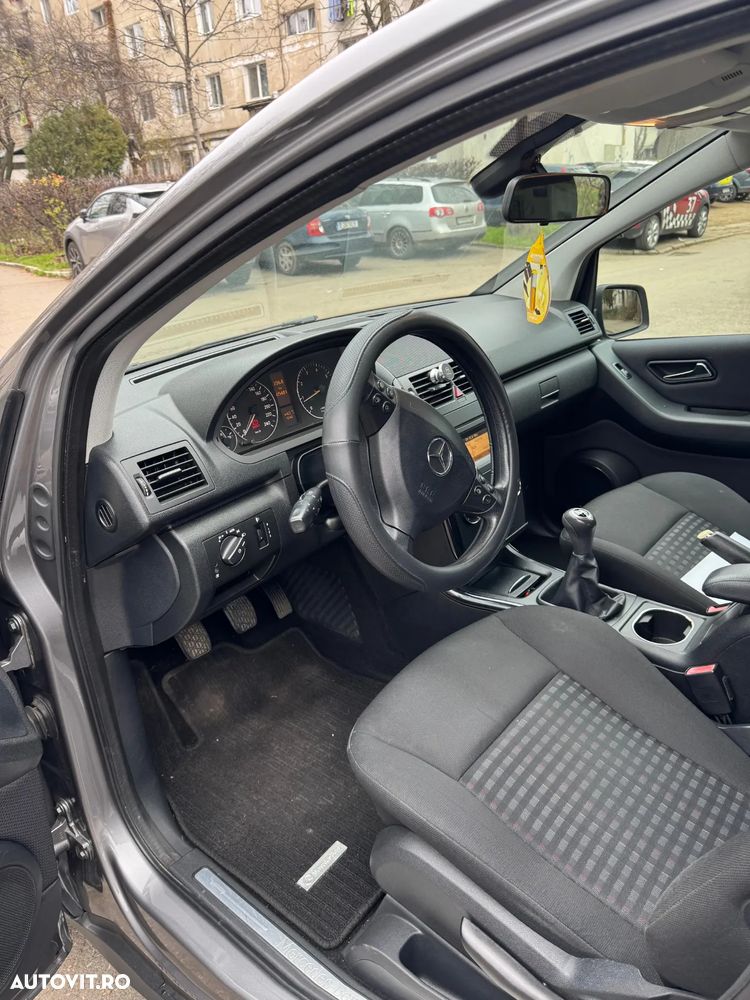 Mercedes-Benz A 160 BlueEFFICIENCY Elegance - 5