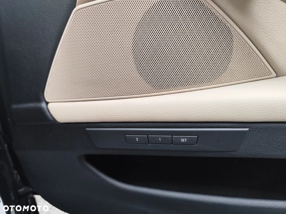 BMW Seria 5 - 23