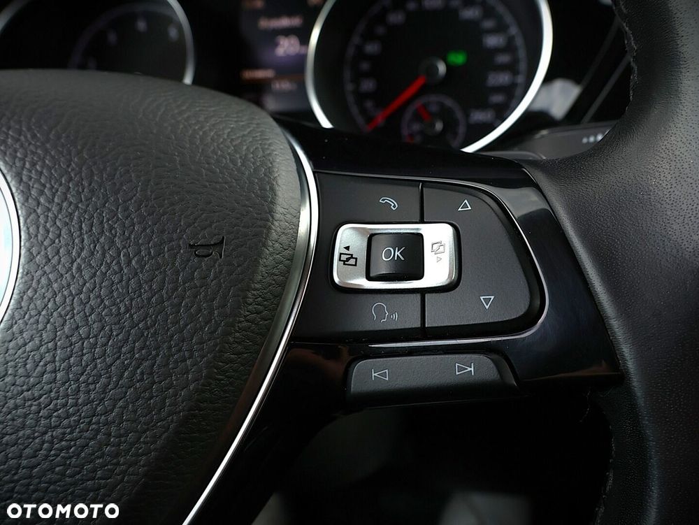 Volkswagen Touran 1.8 TSI BMT Highline DSG - 16