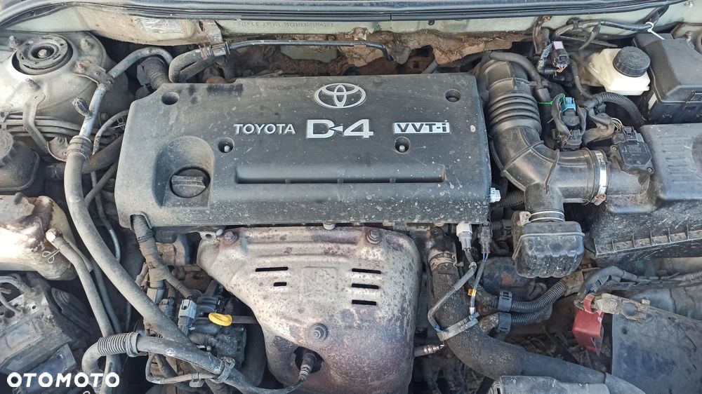 TOYOTA AVENSIS T25 2.0 BENZYNA 140KM - 8