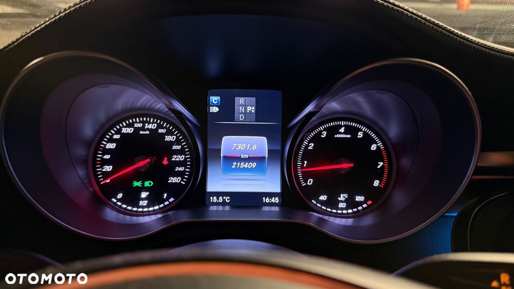 Mercedes-Benz Klasa C 300 7G-TRONIC - 21