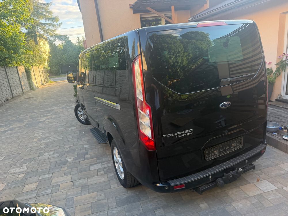Ford Tourneo Custom - 4