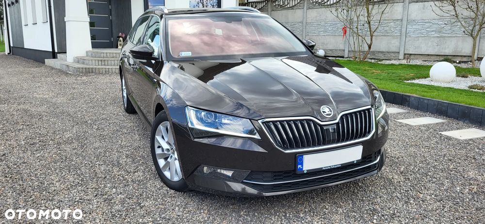 Skoda Superb 2.0 TDI Ambition DSG - 6