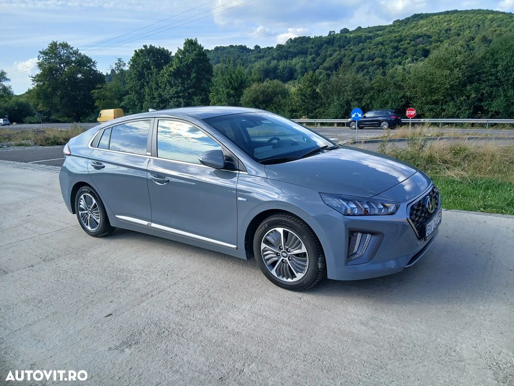 Hyundai IONIQ - 1