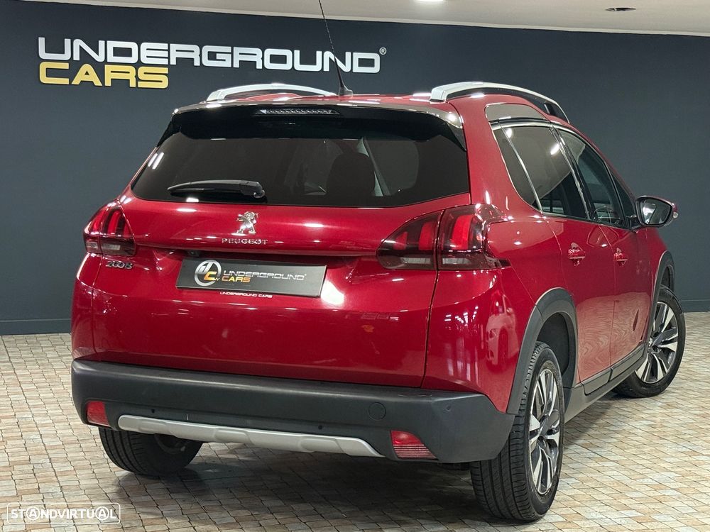 Peugeot 2008 - 8