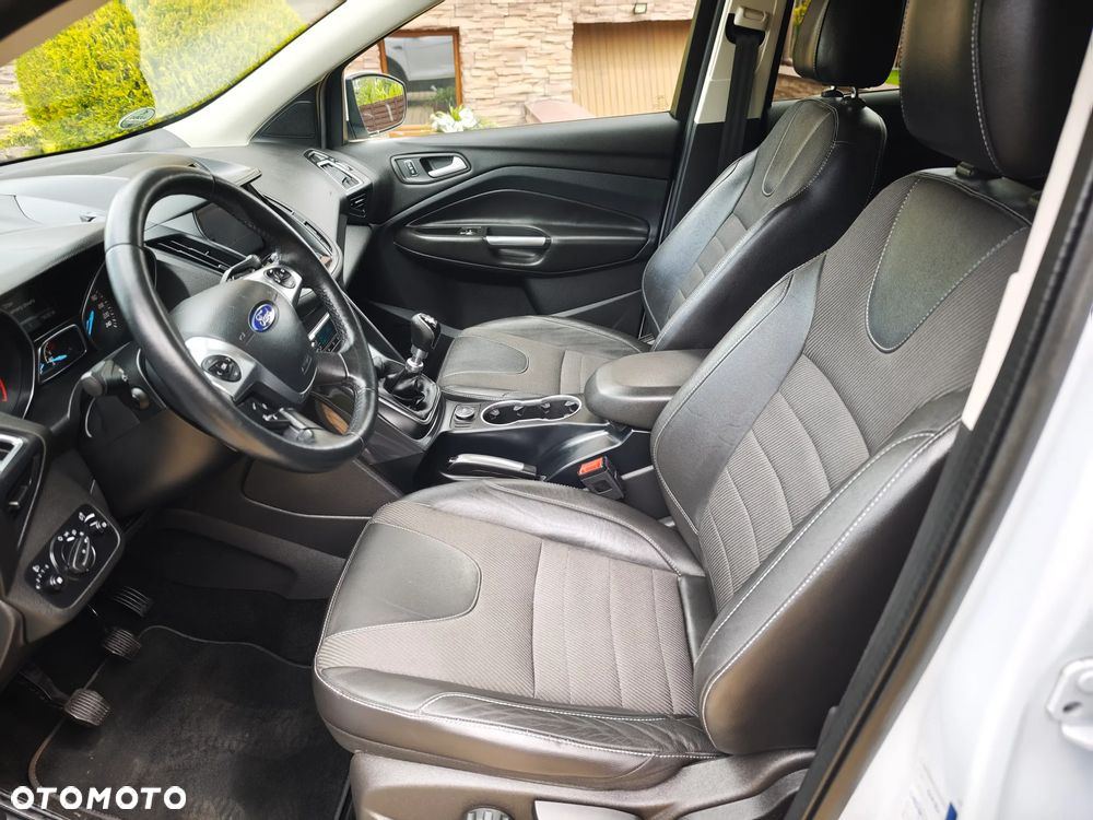 Ford Kuga 2.0 TDCi 2x4 Trend - 21
