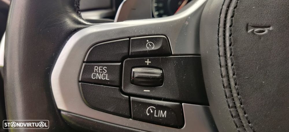 BMW 530 e iPerformance Pack M - 34