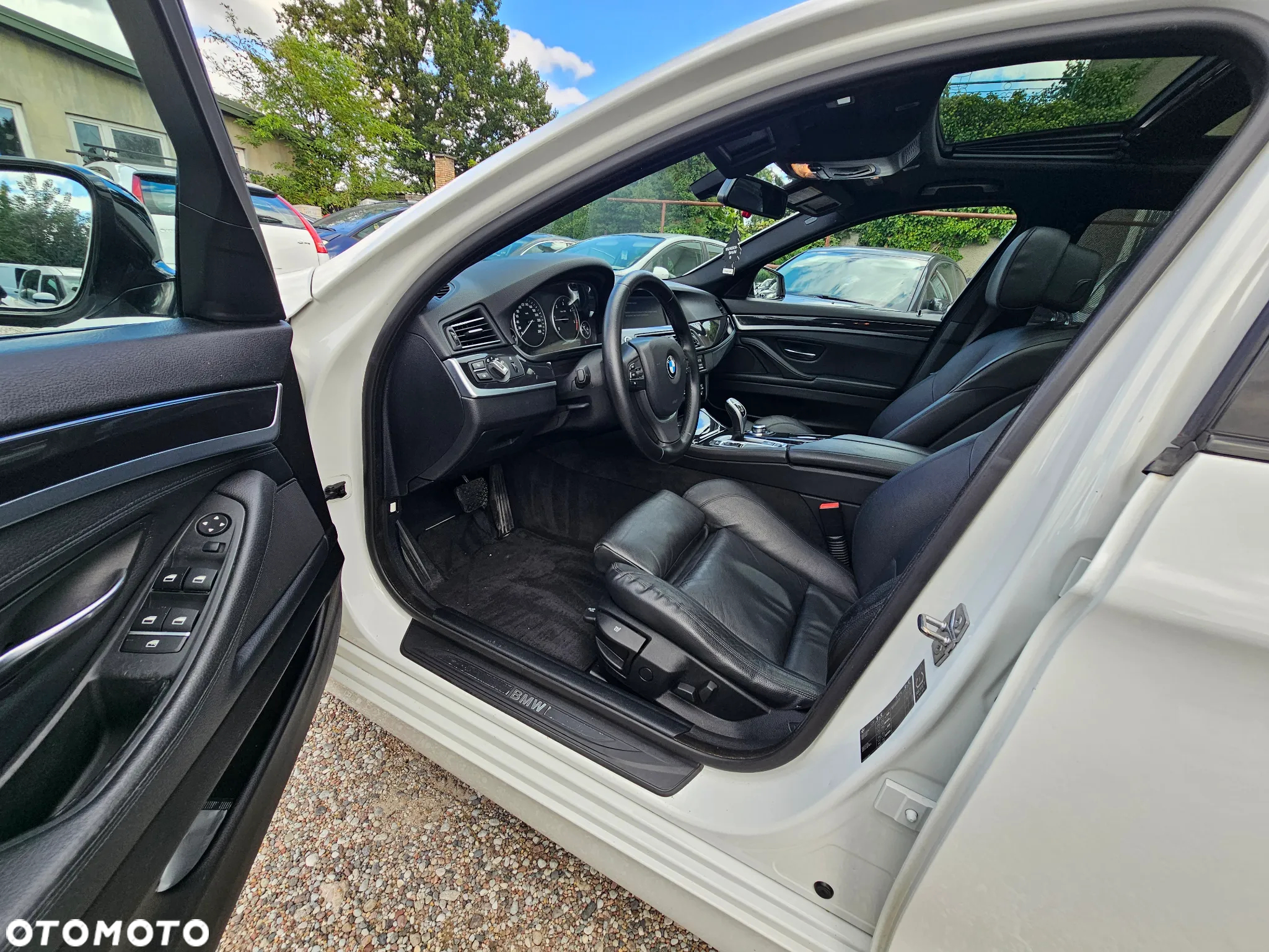 BMW Seria 5 520d Touring Sport-Aut - 11