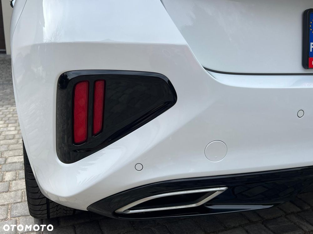 Kia Ceed 1.6 CRDi DCT GT Line - 11