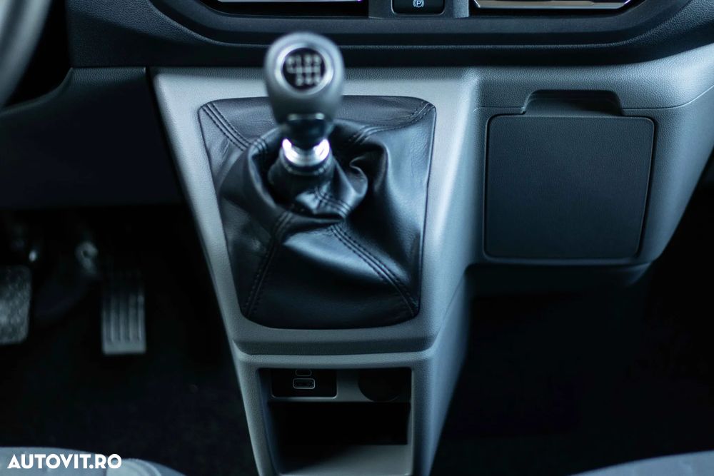 Ford Transit Custom - 34