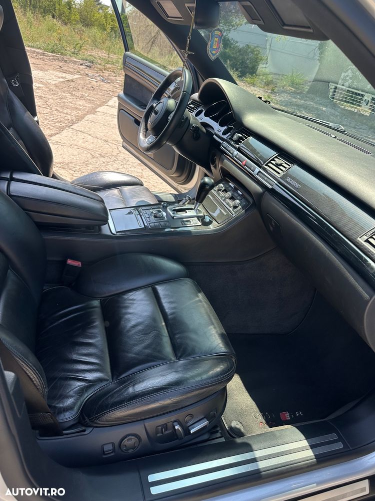 Audi S8 5.2 FSI quattro - 12