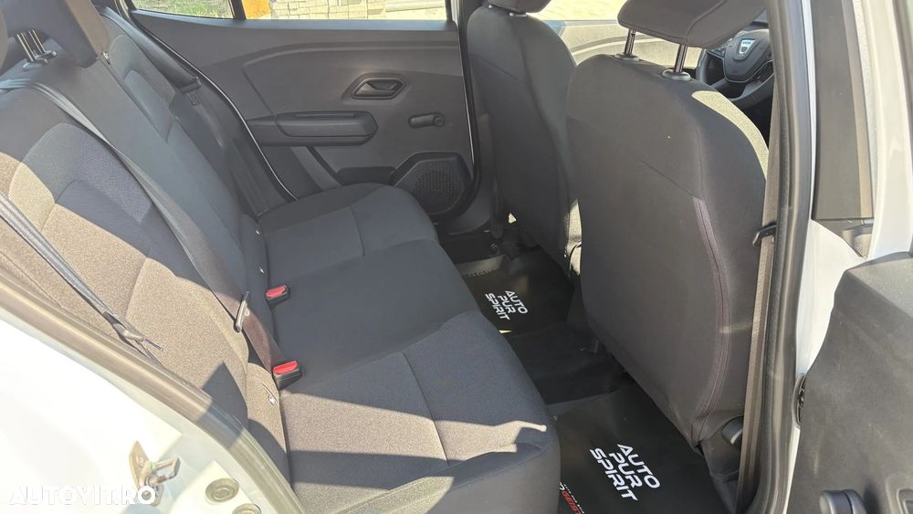 Dacia Logan TCe 90 MT5 Essential - 24