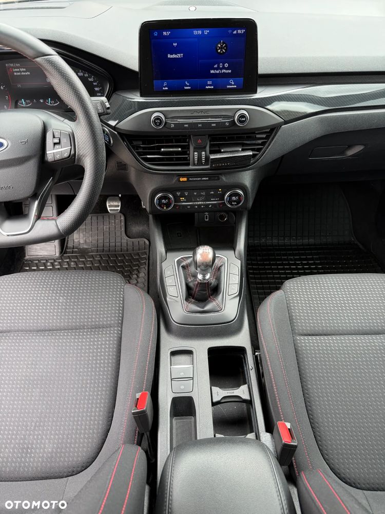 Ford Focus 1.5 EcoBoost ST-Line - 30