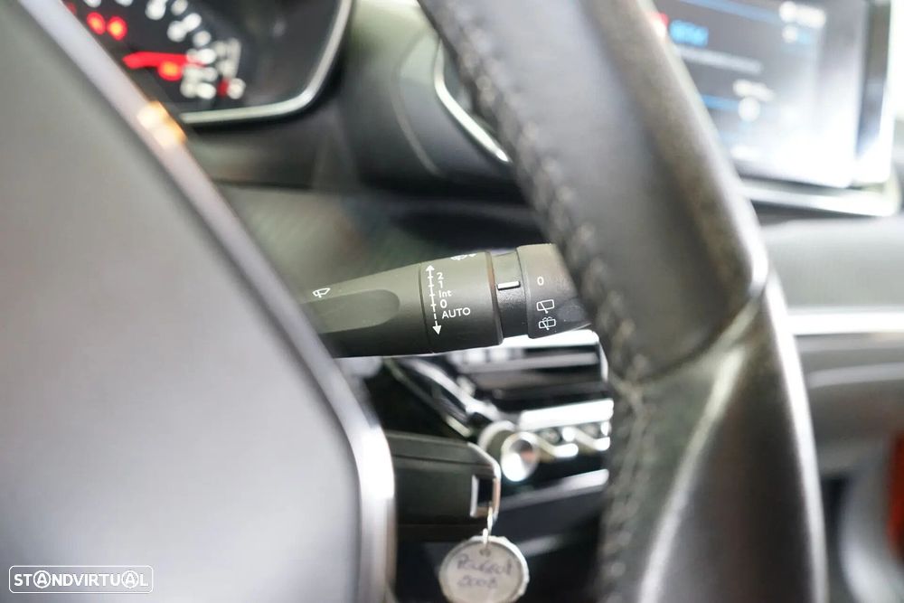 Peugeot 2008 1.2 PureTech Style - 26