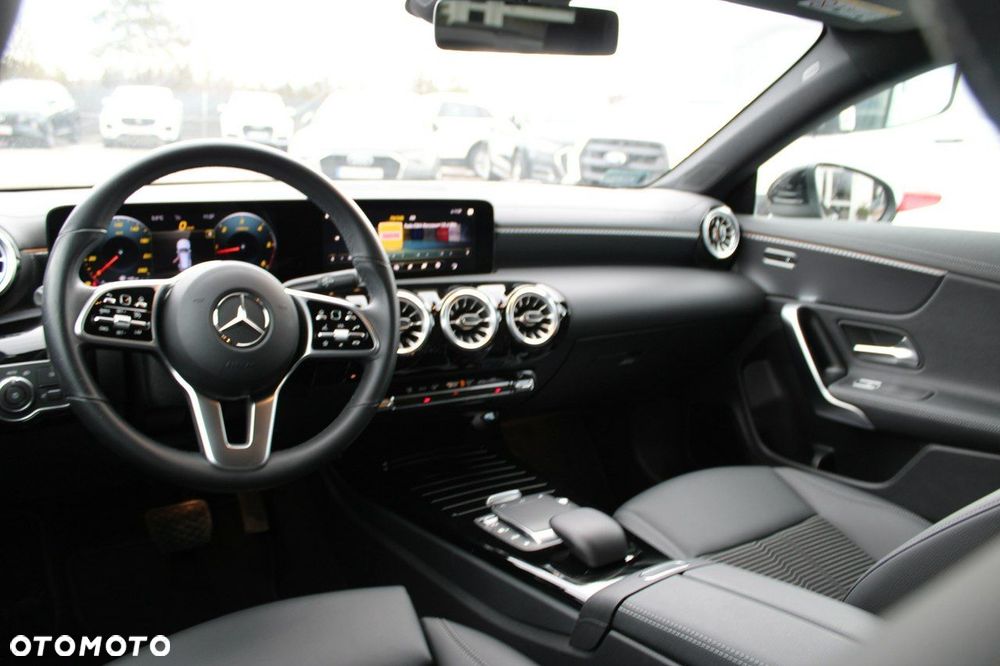 Mercedes-Benz CLA - 18