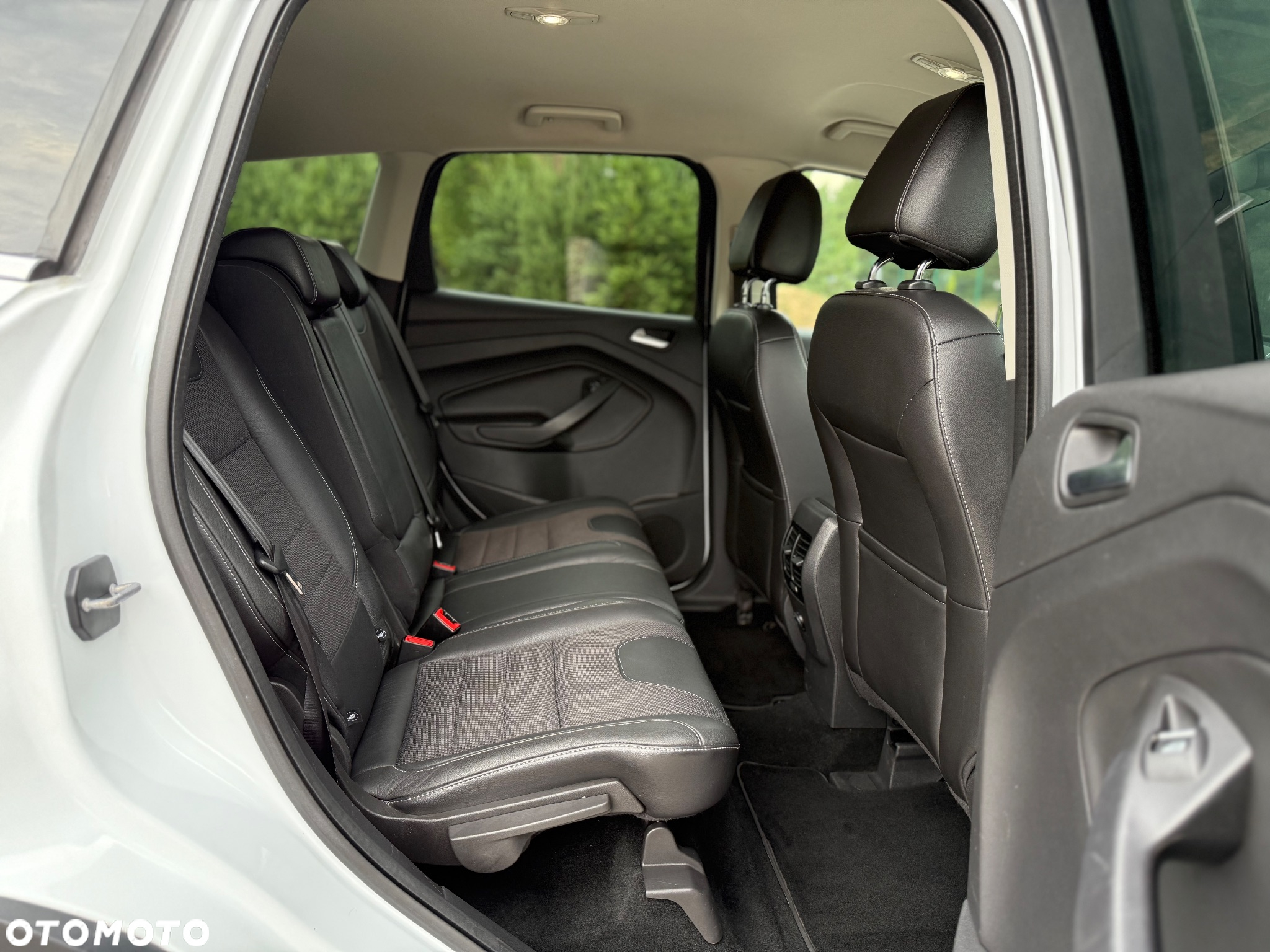 Ford Kuga 2.0 TDCi 4x4 Trend - 17